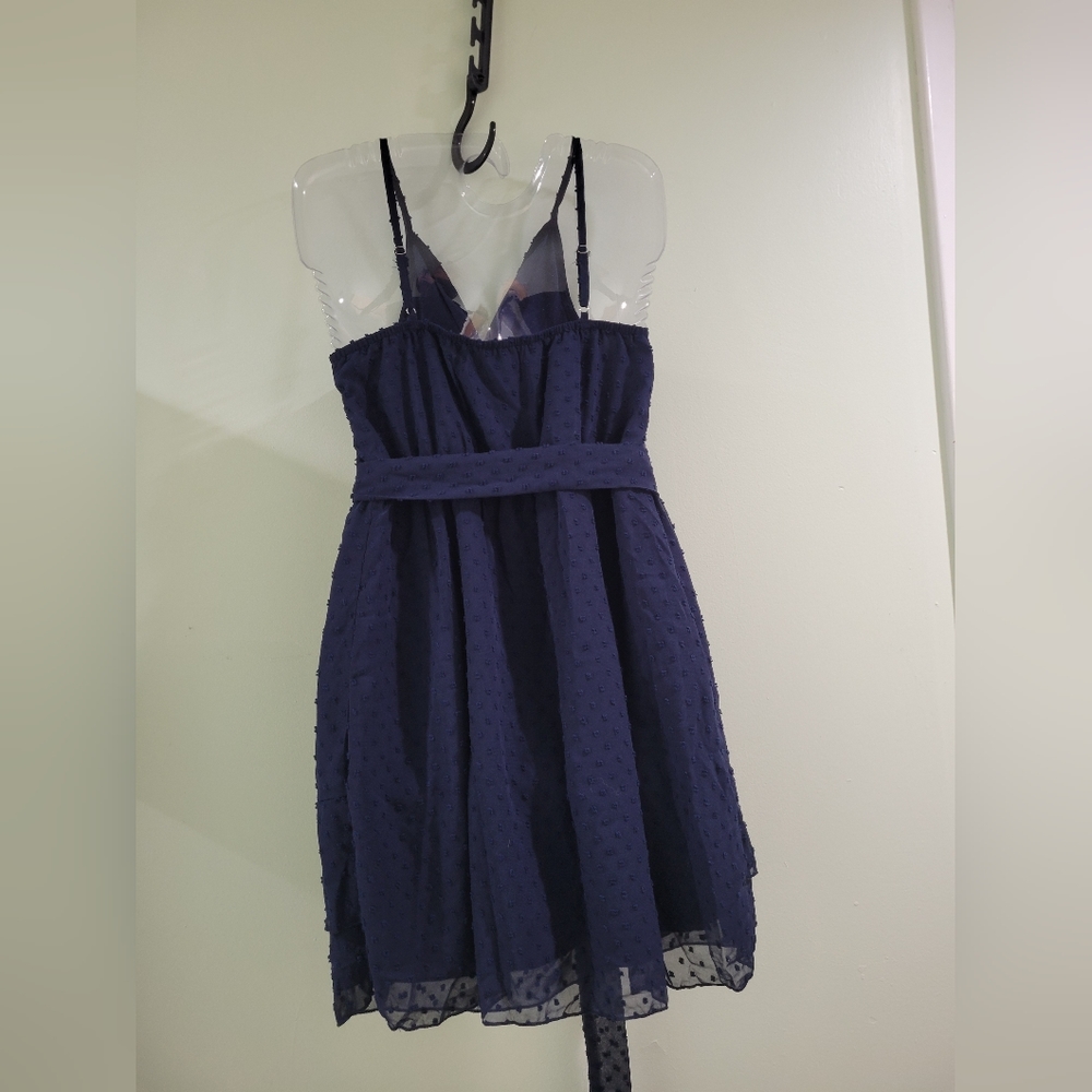 NEW Spaghetti strap chiffon layered Ruffle wrap slip dress w/ dot pattern. M - Picture 13 of 16